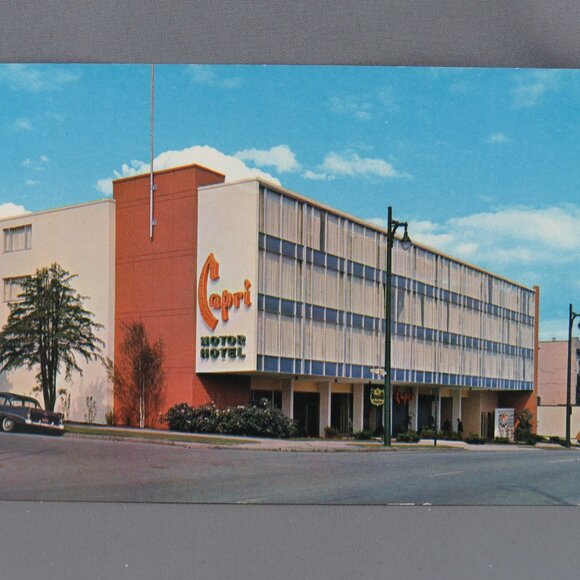 Vintage Postcard - The Capri Motor Hotel - Traveltime - Picture 1 of 4